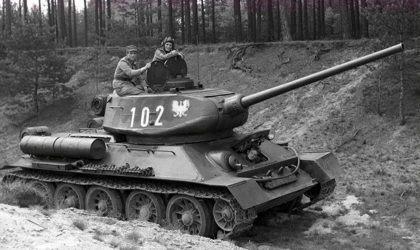 第一辆德国坦克vs苏联坦克