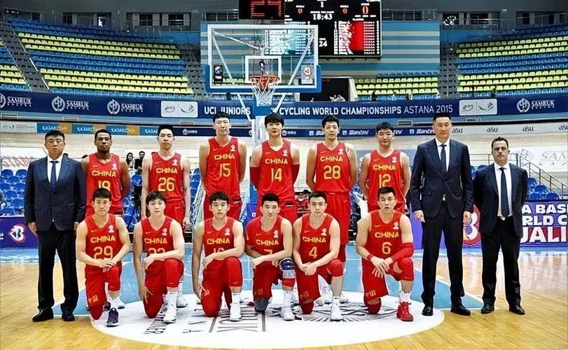 中国男篮vs巴林队解说的相关图片