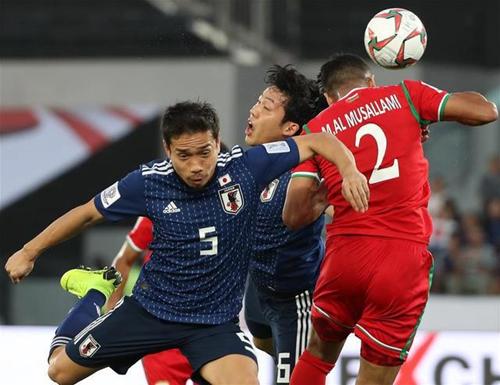 中国男足vs日本队高光的相关图片