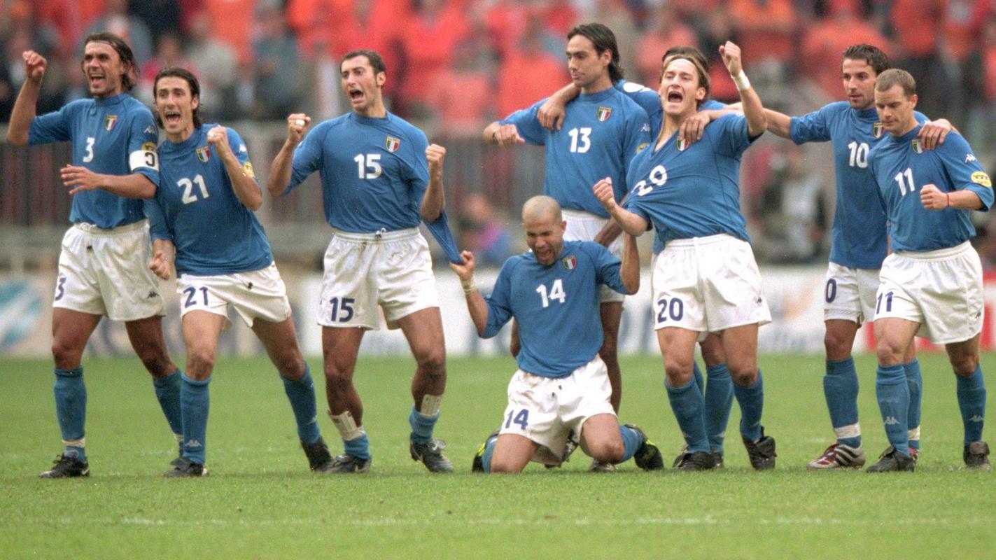 意大利2000欧洲杯的相关图片