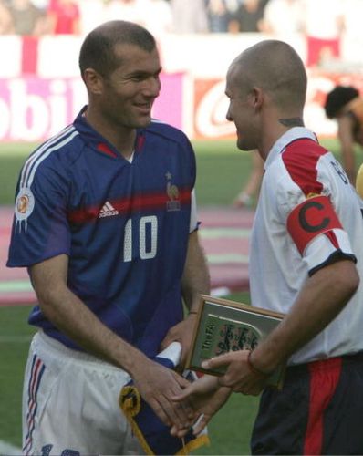皇马2004欧洲杯的相关图片