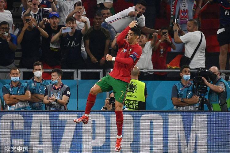 葡萄牙vs法国c罗进球的相关图片